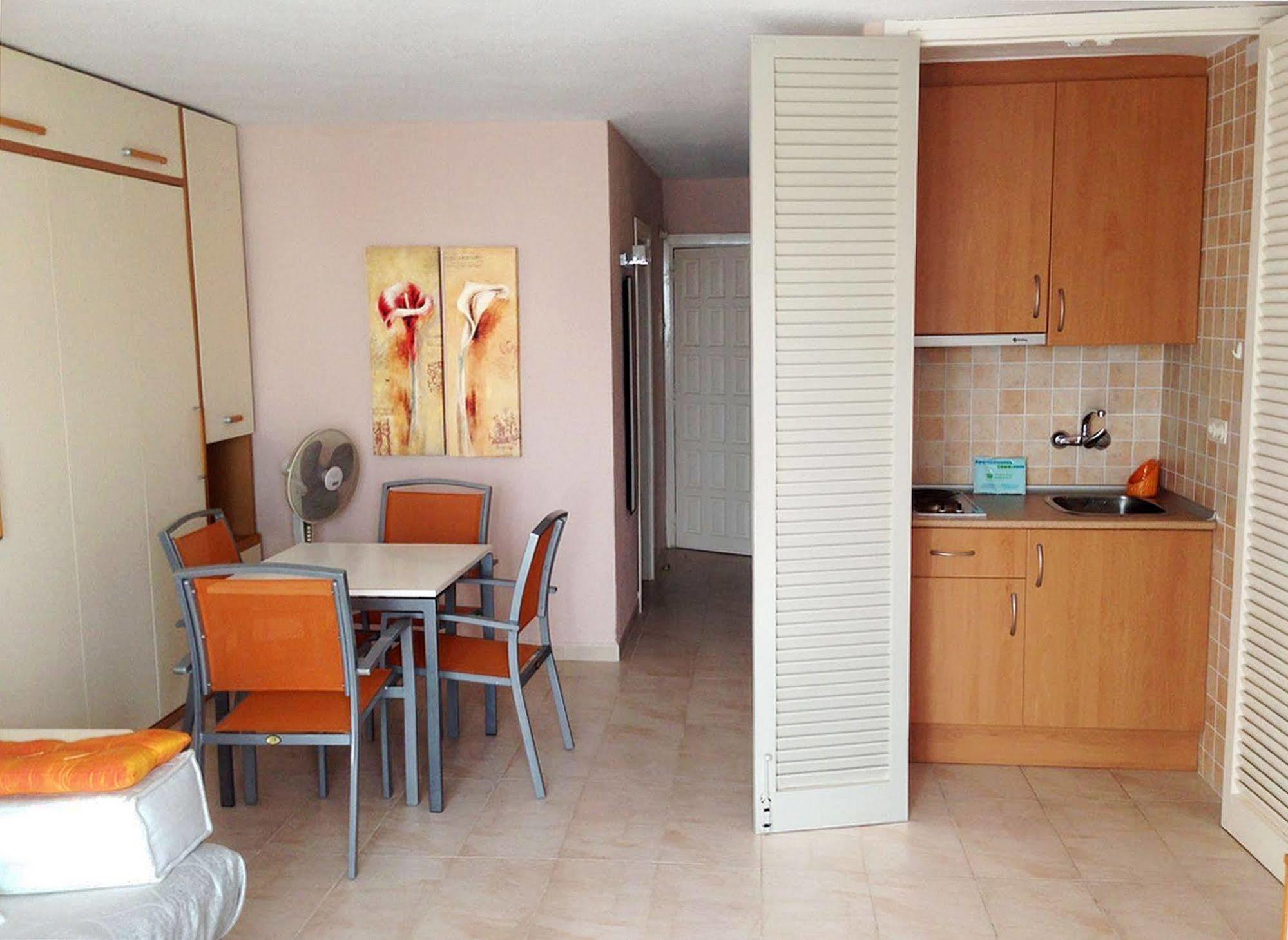 Apartamentos Complejo Eurhostal Alcoceber Luaran gambar
